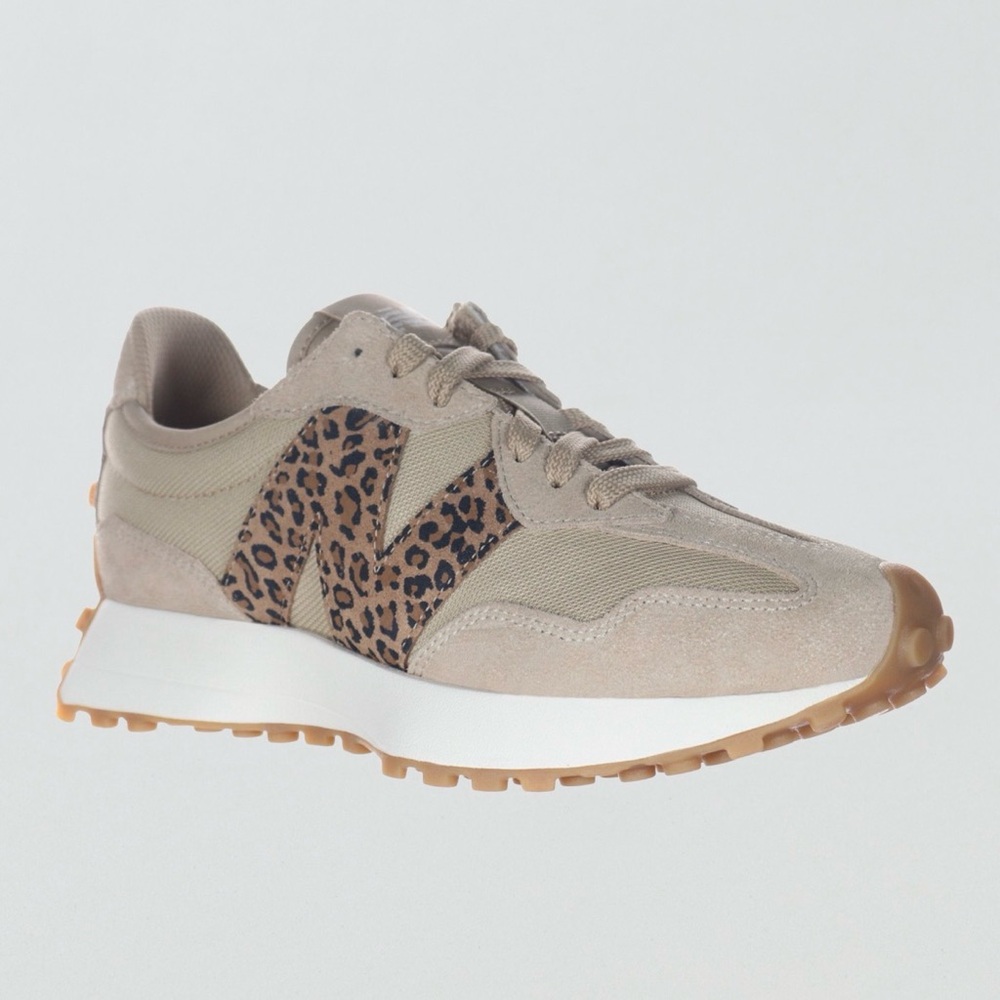 NIB New Balance 327 Beige Leopard